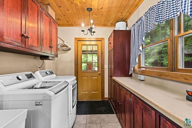 4822 E Tri Lakes Rd, Superior, WI 54880