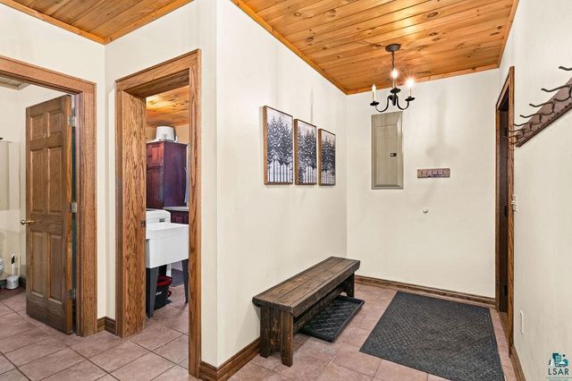 4822 E Tri Lakes Rd, Superior, WI 54880