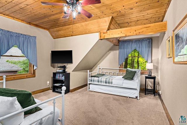 4822 E Tri Lakes Rd, Superior, WI 54880