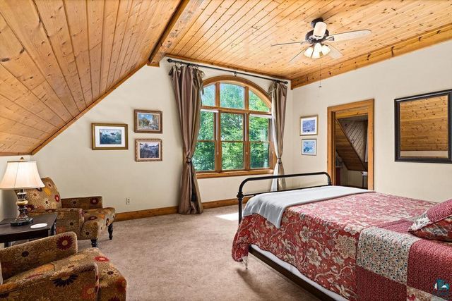 4822 E Tri Lakes Rd, Superior, WI 54880