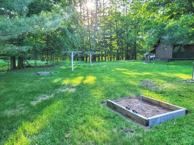 4822 E Tri Lakes Rd, Superior, WI 54880