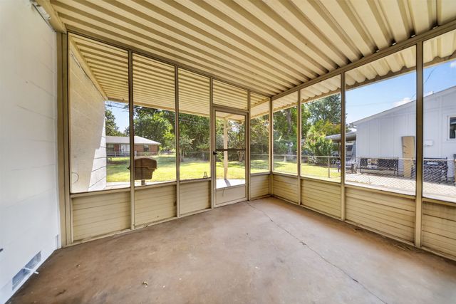 4921 S Norfolk Avenue, Tulsa, OK 74105