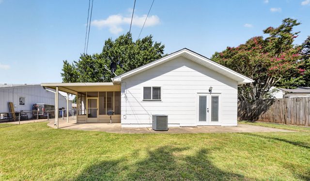 4921 S Norfolk Avenue, Tulsa, OK 74105