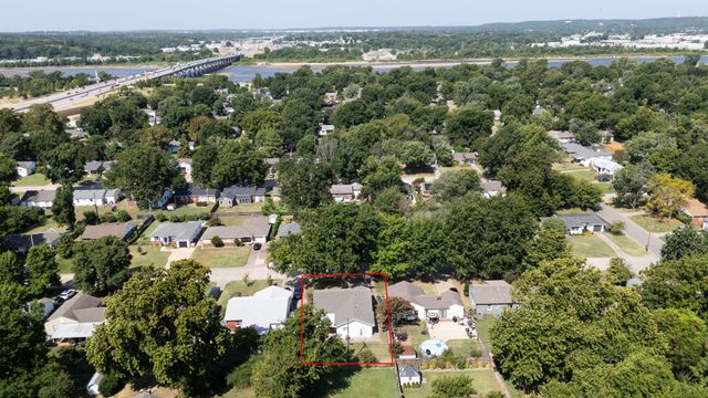 4921 S Norfolk Avenue, Tulsa, OK 74105
