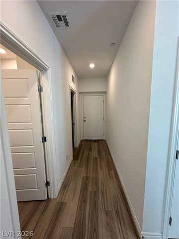 7318 North Decatur Boulevard 5, Las Vegas, NV 89131