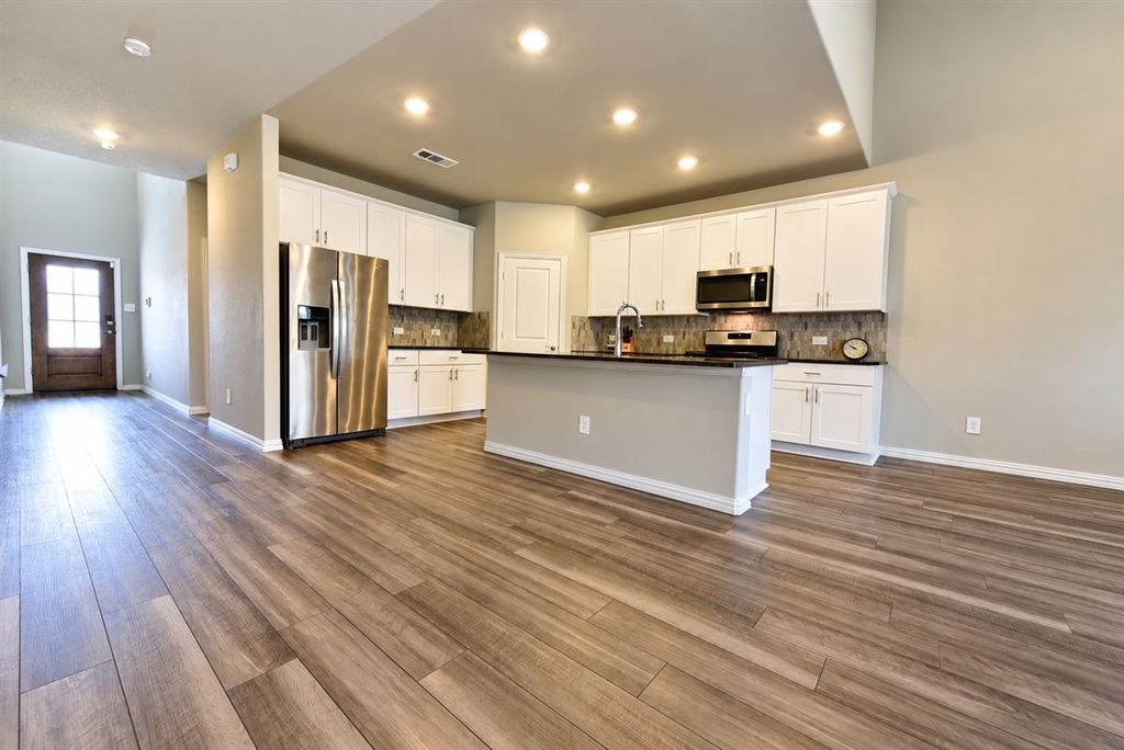 11028 Cacao Drive, Fort Worth, TX 76108 — photo 2