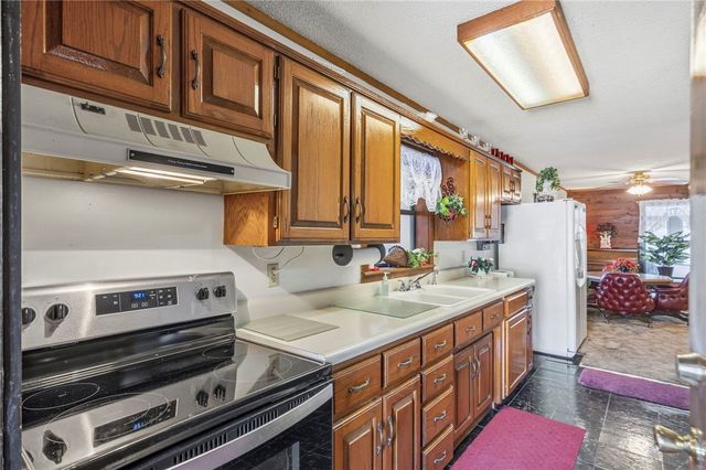 21414 Ridgeview Drive, Garfield, AR 72732