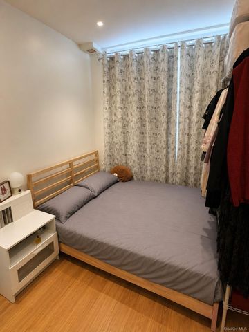 4223 Parsons Boulevard 5C, Flushing, NY 11355