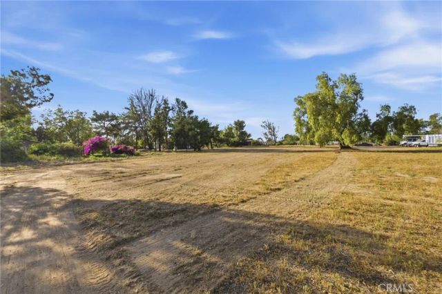 3475 Hillside Avenue, Norco, CA 92860