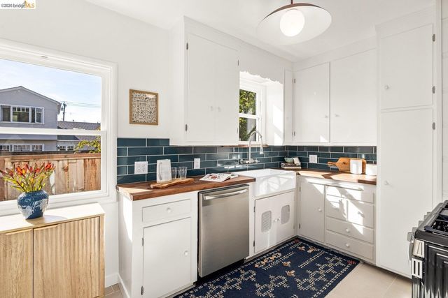 7316 Rockway Ave, El Cerrito, CA 94530