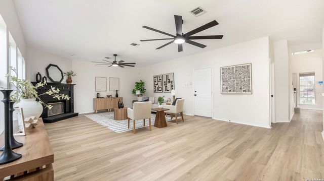 11935 Barkston, San Antonio, TX 78253