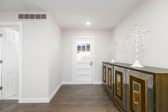 108 DEFOE CT, Columbia, MO 65203
