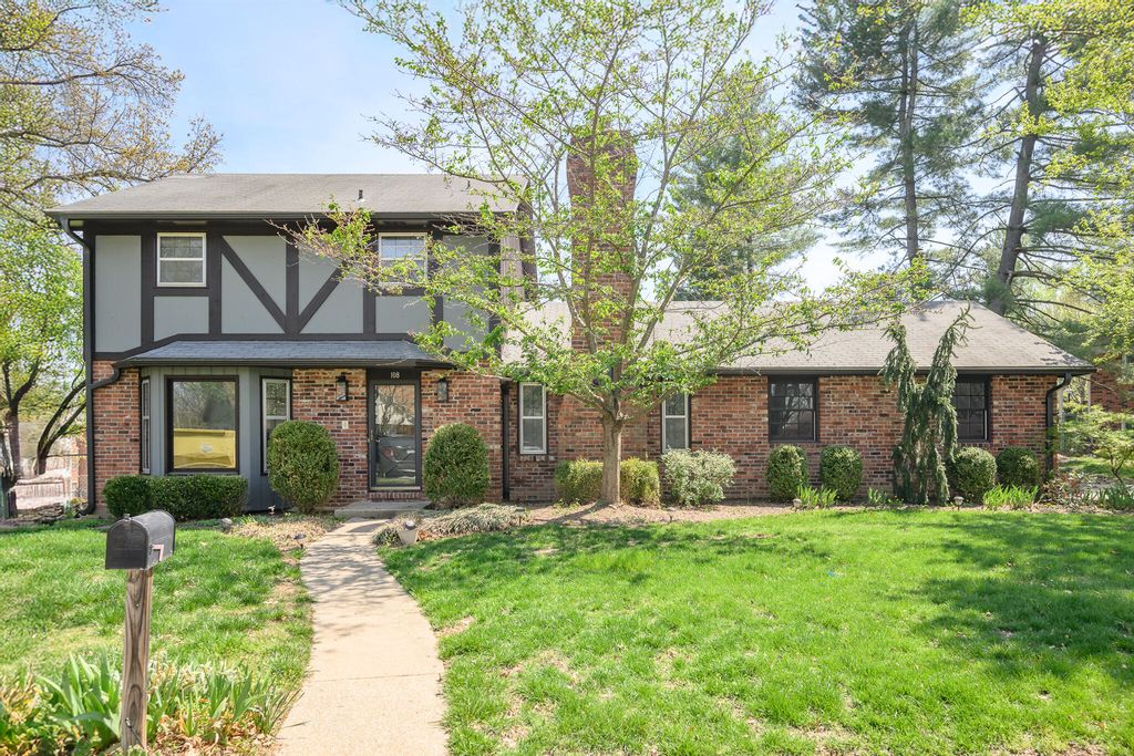 108 DEFOE CT, Columbia, MO 65203