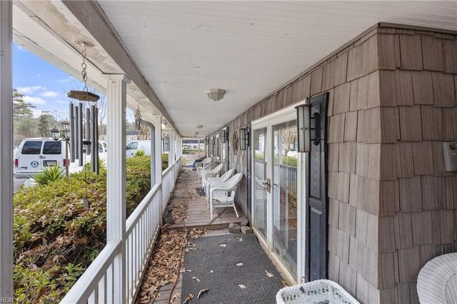 1609 Shenstone CT, Virginia Beach, VA 23455