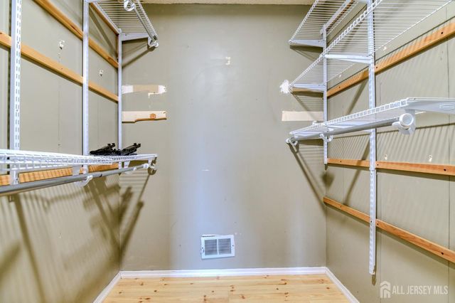 20 pembrook Avenue, North Brunswick, NJ 08902