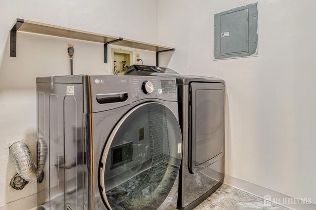 20 pembrook Avenue, North Brunswick, NJ 08902