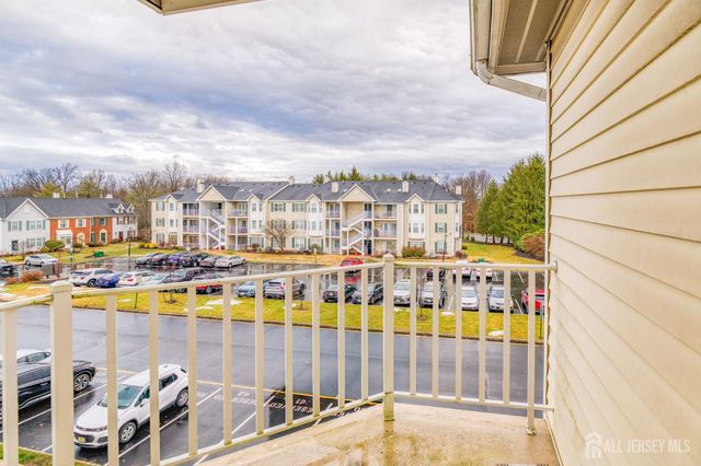 20 pembrook Avenue, North Brunswick, NJ 08902