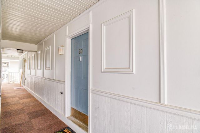 20 pembrook Avenue, North Brunswick, NJ 08902