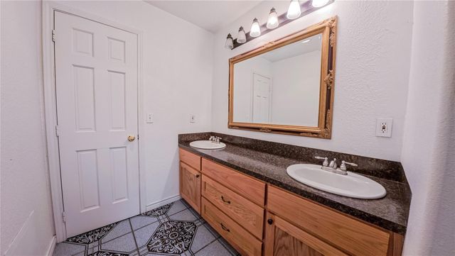 4491 County Road 382, Louise, TX 77455