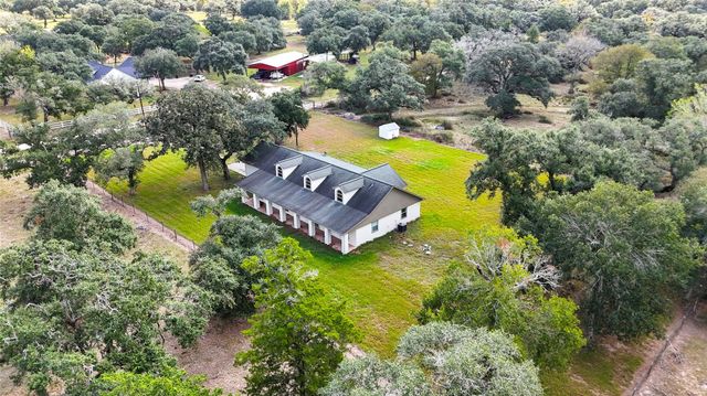 4491 County Road 382, Louise, TX 77455