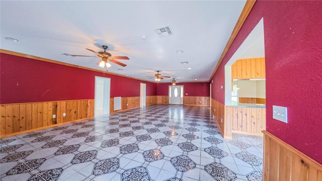 4491 County Road 382, Louise, TX 77455