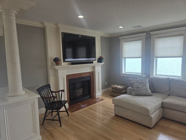 35 North Shore Road, Derry, NH 03038