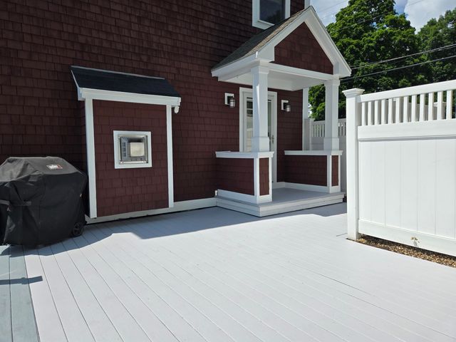 35 North Shore Road, Derry, NH 03038