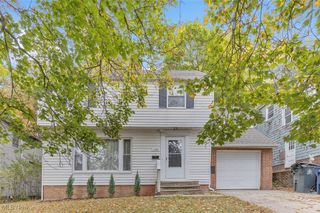 1195 Oxford Road, Cleveland Heights, OH 44121