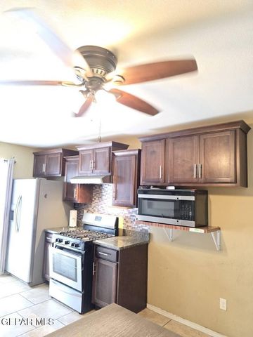 910 SGT JOSE GONZALES Road, El Paso, TX 79927