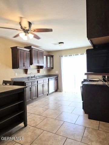 910 SGT JOSE GONZALES Road, El Paso, TX 79927