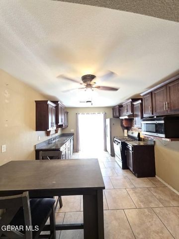 910 SGT JOSE GONZALES Road, El Paso, TX 79927