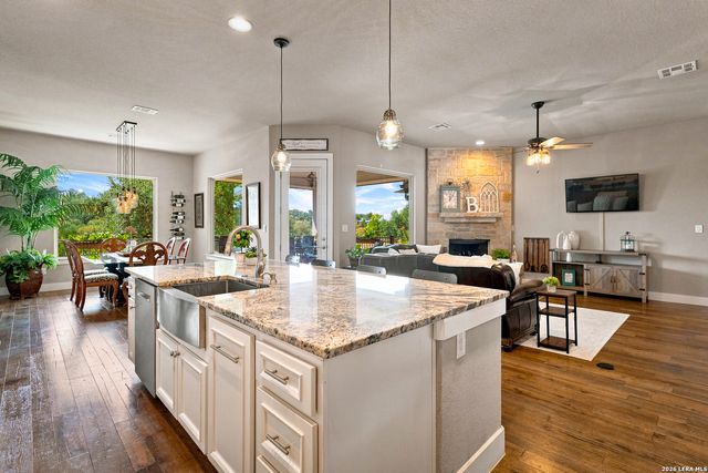 1348 Pinot Grigio, New Braunfels, TX 78132