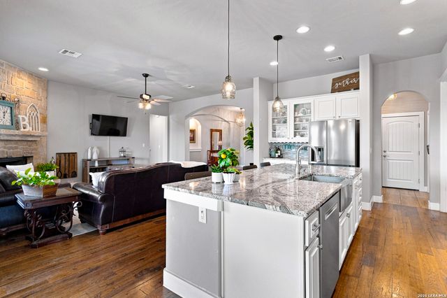 1348 Pinot Grigio, New Braunfels, TX 78132