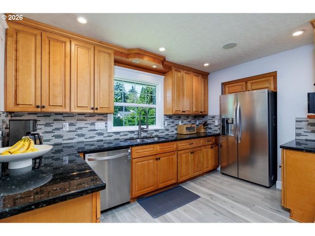 4150 Sw 94TH Ave, Portland, OR 97225