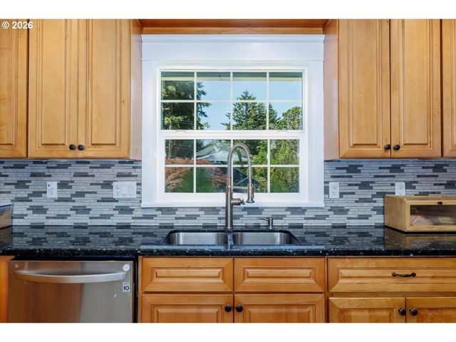 4150 Sw 94TH Ave, Portland, OR 97225