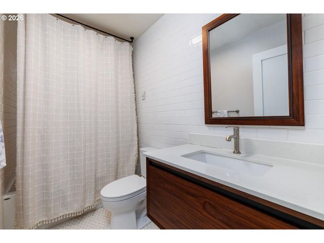 4150 Sw 94TH Ave, Portland, OR 97225