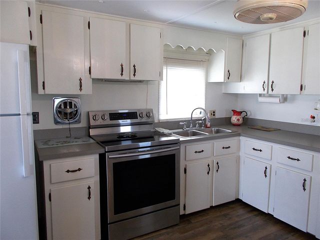 426 BOXWOOD DRIVE, Venice, FL 34285