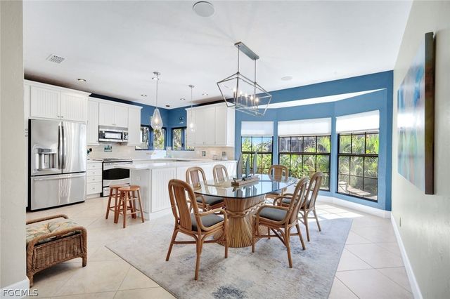 1126 Harbour Cottage CT, Sanibel, FL 33957