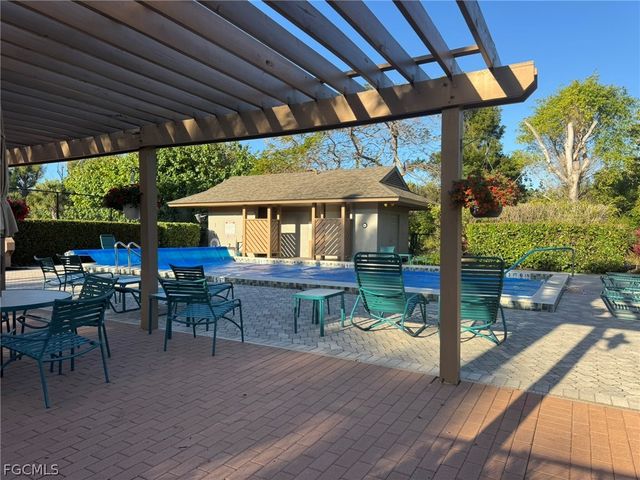 1126 Harbour Cottage CT, Sanibel, FL 33957