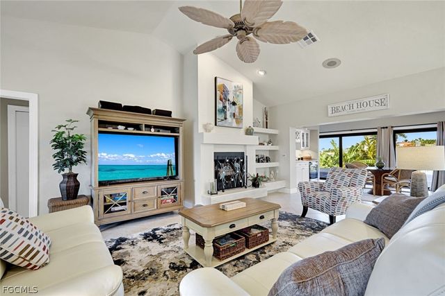 1126 Harbour Cottage CT, Sanibel, FL 33957