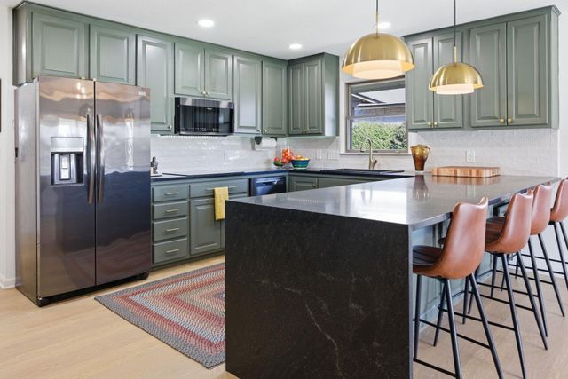 417 Olympia Fields, Meadowlakes, TX 78654