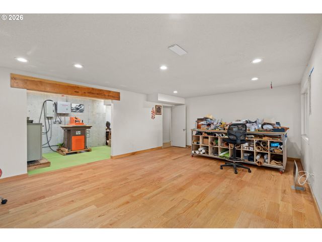 14375 Sw BARLOW Ct, Beaverton, OR 97008