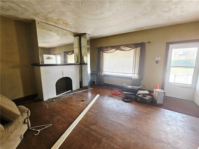 909 Franklin St, Mckeesport, PA 15132