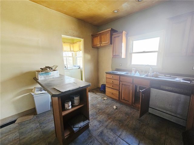 909 Franklin St, Mckeesport, PA 15132