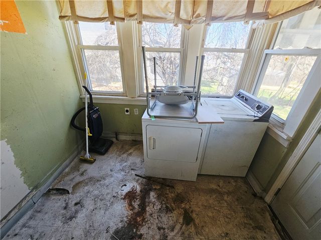 909 Franklin St, Mckeesport, PA 15132
