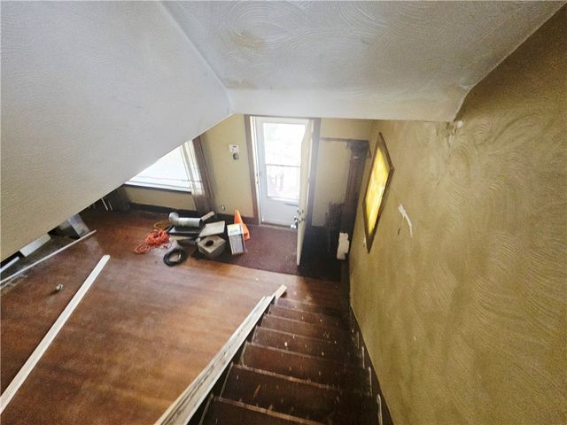909 Franklin St, Mckeesport, PA 15132