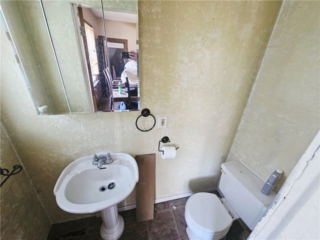 909 Franklin St, Mckeesport, PA 15132