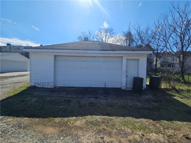 909 Franklin St, Mckeesport, PA 15132