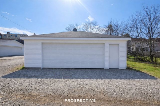 909 Franklin St, Mckeesport, PA 15132