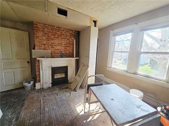 909 Franklin St, Mckeesport, PA 15132